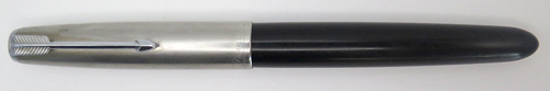 6384: NOS PARKER 51 FOUNTAIN PEN IN BLACK WITH A BRUSHED STAINLESS CAP. CHROME TRIM. NIB IS FINE 14K. NEVER INKED
