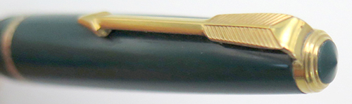 6399R: PARKER SLIMFOLD IN GREEN WITH BROAD NIB. MADE IN ENGLAND