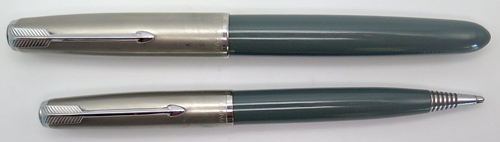 ITEM #6411: PARKER 51 DEMI SET IN NAVY GREY. BRUSHED STAINLESS CAP. AEROMETRIC FOUNTAIN PEN WITH GOLD 14K NIB IN BROAD/MED