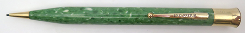 ITEM #2721: SHEAFFER BALANCE FLAT TOP JADE GREEN PENCIL. GOLD FILL TRIM. CHROME PLATED TRIM. Mechanism works both ways. Takes 0.046" Lead. No dents in derby.