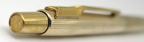 ITEM #3996: PARKER CLASSIC BALLPOINT IN GOLD FILLED PEN + TRIM. CLICKER BALLPOINT MECHANISM. NOS. 
