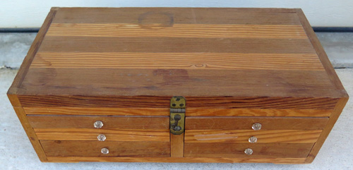 FIR (WOOD) PEN / TOOL STORAGE BOX. 6 drawers, all move freely