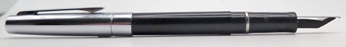 ITEM #6871: ESTERBROOK CX-100 FOUNTAIN PEN IN BLACK. CARTRIDGE FILLER. FRICTION FIT CAP. NIB mo 2556 IN MED/FINE.
