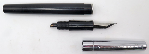 ITEM #6871: ESTERBROOK CX-100 FOUNTAIN PEN IN BLACK. CARTRIDGE FILLER. FRICTION FIT CAP. NIB mo 2556 IN MED/FINE.