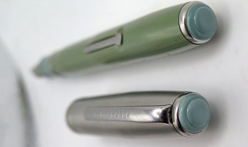 ITEM #6875: ESTERBROOK DELUXE SM FOUNTAIN PEN IN LIGHT GREEN. BLUE DOUBLE JEWEL + SECTION. FRICTION FIT CAP. NIB mo 9460. LEVER FILLER. 
