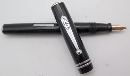 DIAMOND POINT FOUNTAIN PEN IN BLACK