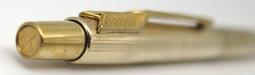 PARKER CLASSIC BALLPOINT IN GOLD FILLED PEN + TRIM