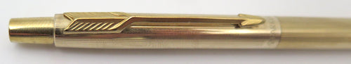 PARKER CLASSIC BALLPOINT IN GOLD FILLED PEN + TRIM