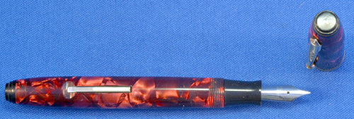 Parker PARKETTE Fountain Pen in  RED PEARL MARBLE