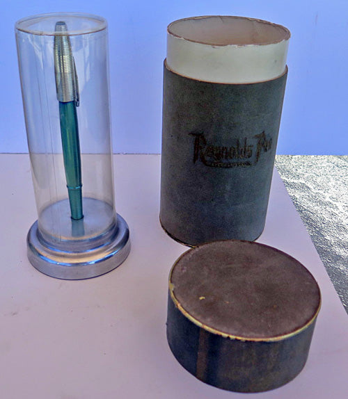 REYNOLDS INTERNATIONAL BALLPOINT IN ANODIZED GREEN