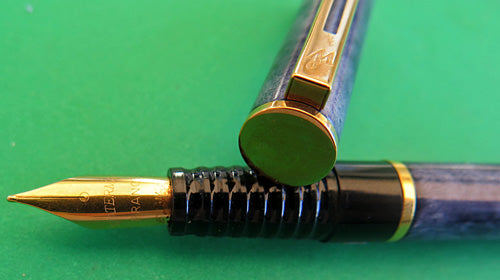 WATERMAN' S LAUREAT FOUNTAIN PEN IN LIGHT BLUE MARBLE