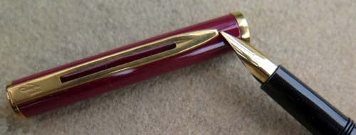 WATERMAN'S DK MODEL FOUNTAIN PEN IN RED