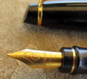 WATERMAN's EXPERT I FOUNTAIN PEN in BLACK