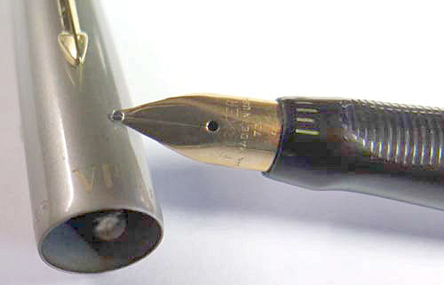 PARKER VP FOUNTAIN PEN in Black