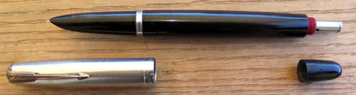 WORKING PARKER RED BAND FOUNTAIN PEN
