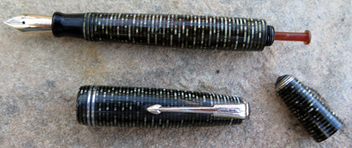 Parker Vacumatic Fountain Pen in Grey/Black laminated celluloid, with a hint of green