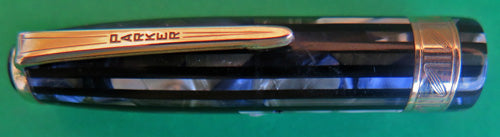 PARKER THIRD GENERATION DUOFOLD FOUNTAIN PEN IN BLUE AND SILVER GREY VERTICAL STRIPES