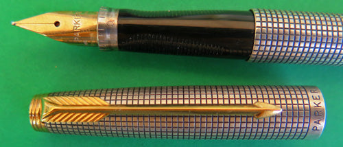 PARKER 75 CISELE STERLING FOUNTAIN PEN
