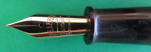 SHEAFFER JUNIOR FOUNTAIN PEN IN BLACK/GREY MARBLE