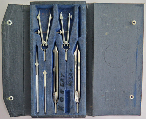 COMPASS (BRAND) DRAFTING SET