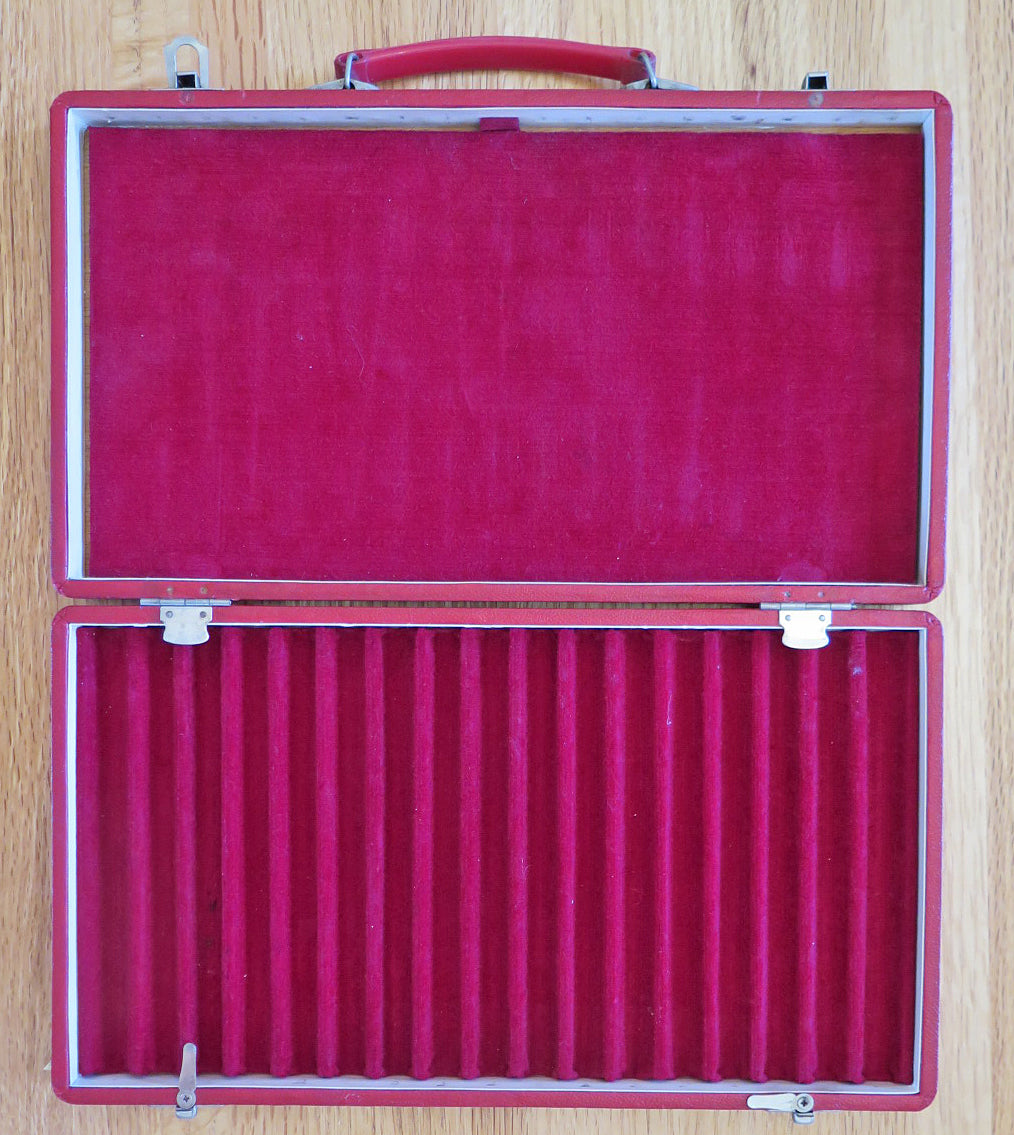 Pentel Display Box in Red