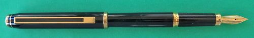Cross Signature Fountain Pen in Black Lacquer