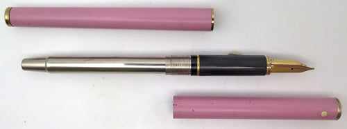 SHEAFFER FASHION I FOUNTAIN PEN IN PASTEL PINK