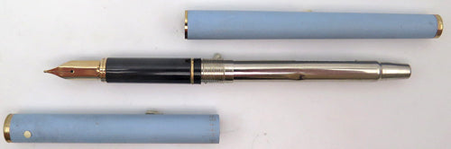 SHEAFFER FASHION I FOUNTAIN PEN IN PASTEL BLUE