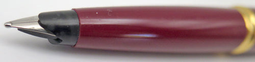 PARKER 45 FOUNTAIN PEN IN BURGUNDAY