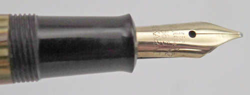 PELIKAN 400 Fountain Pen in TORTOISESHELL, Left Oblique