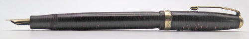 "George S. Parker VACUUM FILLER" FOUNTAIN PEN IN LAMINATED BURGUNDY.