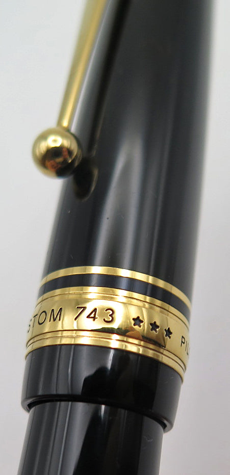 Pilot 743 Fountain Pen in Black, Broad Nib