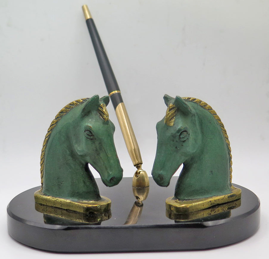 Horse Desk Set in Black Glass with Parker Classic Fountain Pen