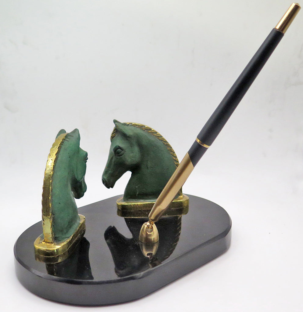 Horse Desk Set in Black Glass with Parker Classic Fountain Pen