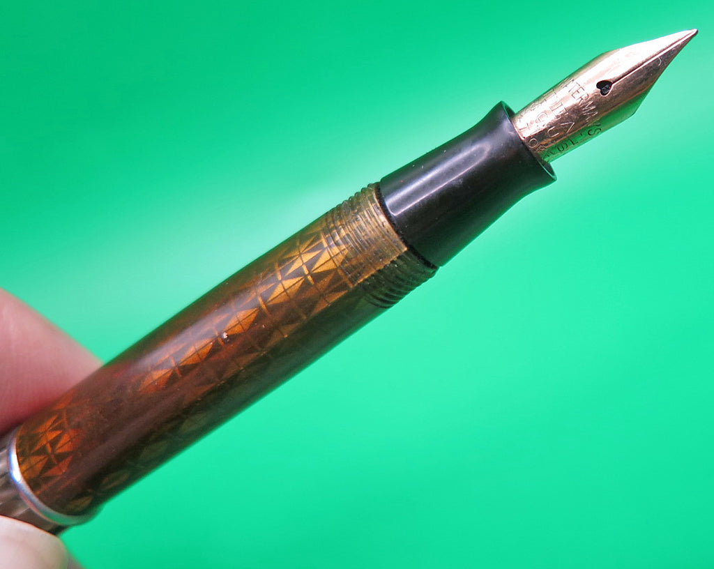 Waterman's Lady Patrician Ink Vue Fountain Pen in Grey Lace