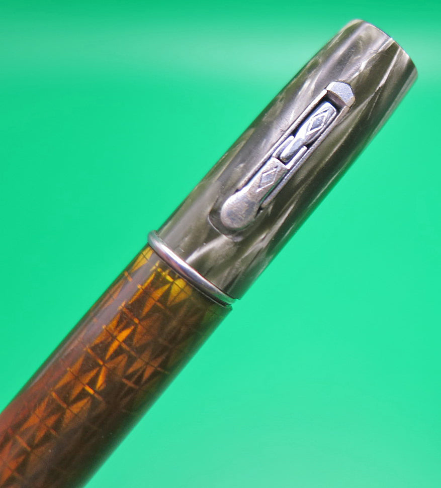 Waterman's Lady Patrician Ink Vue Fountain Pen in Grey Lace