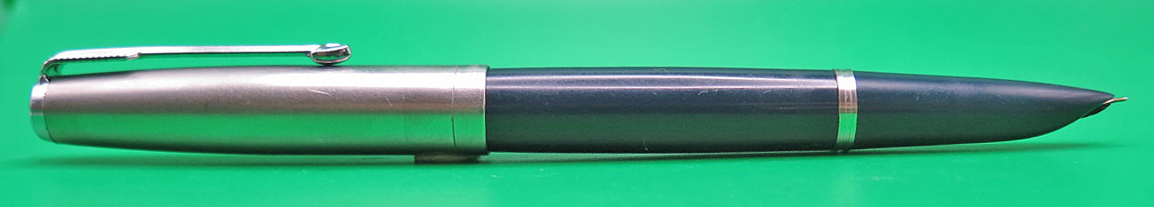Parker 51 Vacumatic Fountain Pen in Cedar Blue