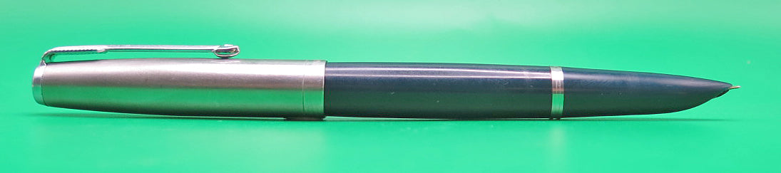 Parker 21 Aerometric Fountain Pen in Midnight Blue