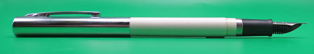 Sheaffer Student Fountain Pen in Ivory