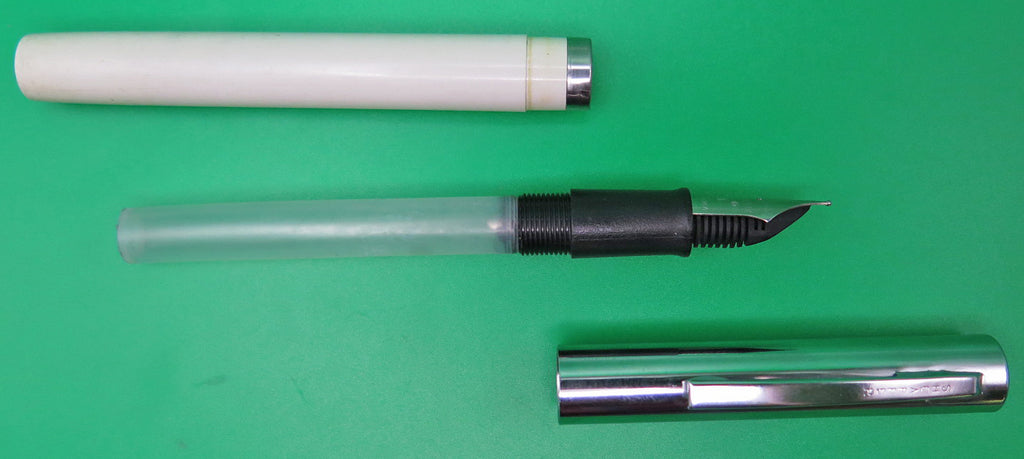 Sheaffer Student Fountain Pen in Ivory