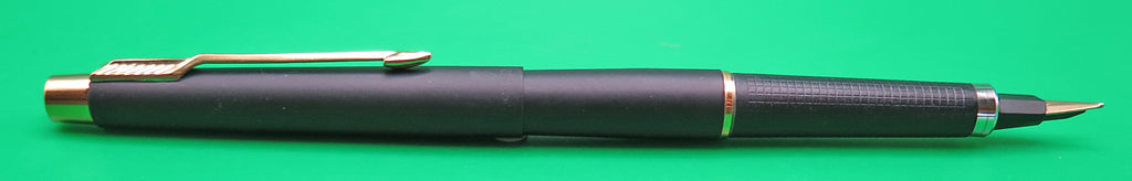 Parker Classic Fountain Pen in Matte Black