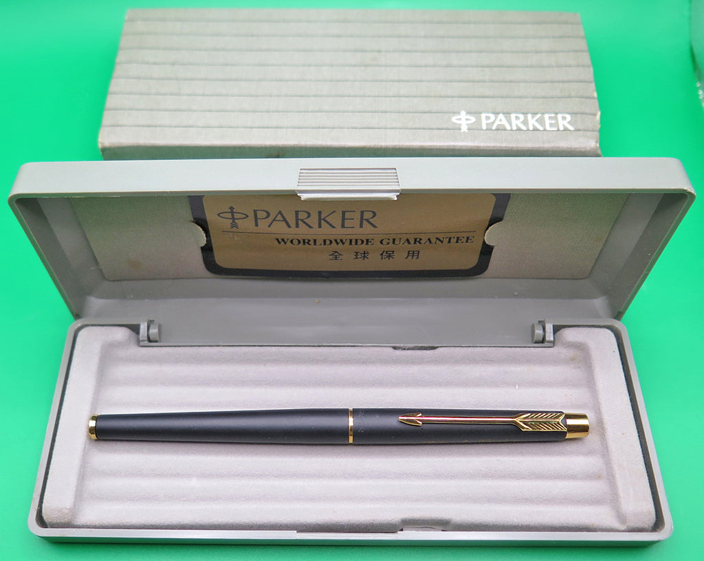 Parker Classic Fountain Pen in Matte Black