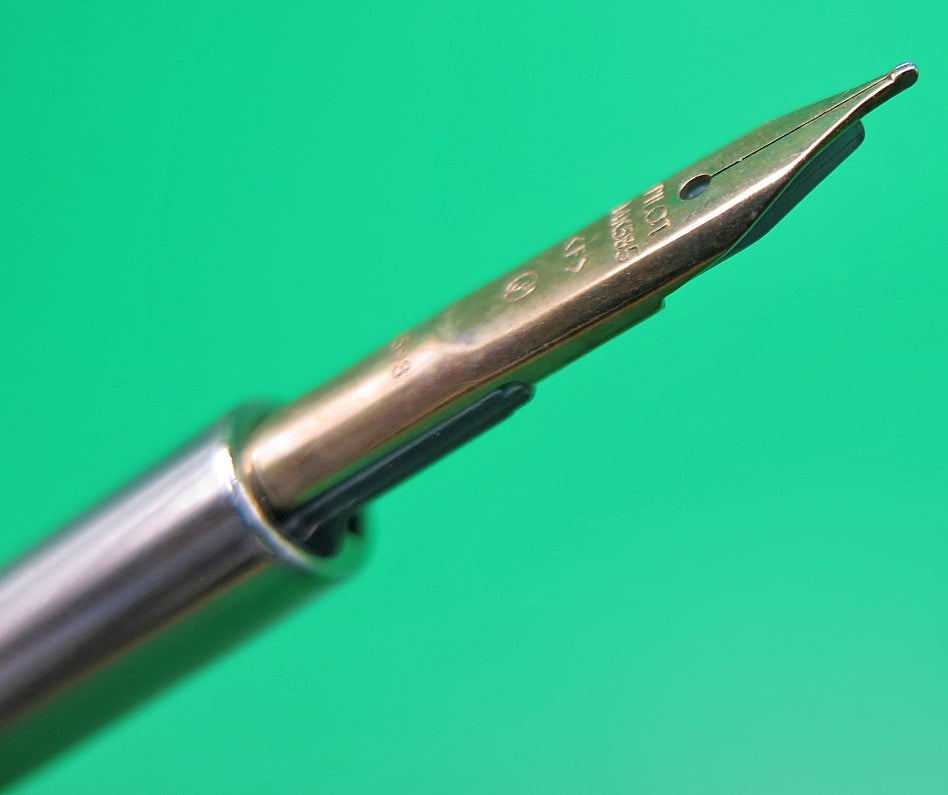 Pilot Vanishing Point Nib Assembly in Fine
