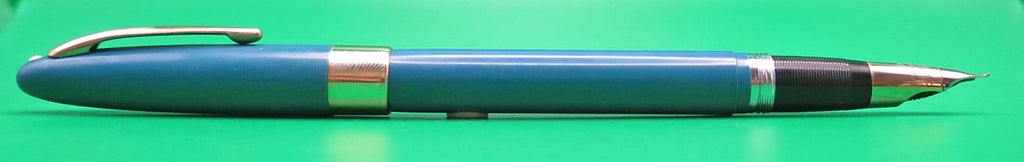 Sheaffer Valiant Snorkel in Pastel Blue