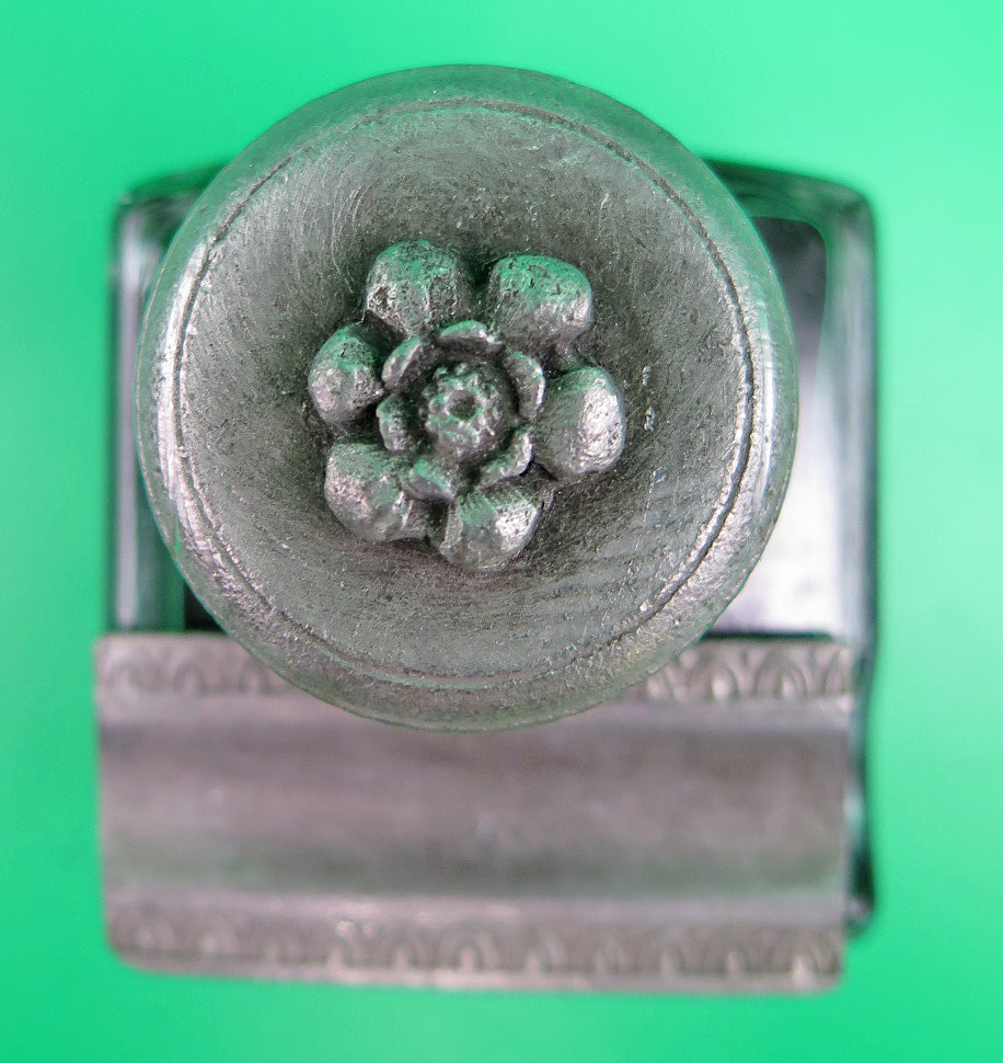 Inkwell made in Murano, Italy imported for Baumgarten's