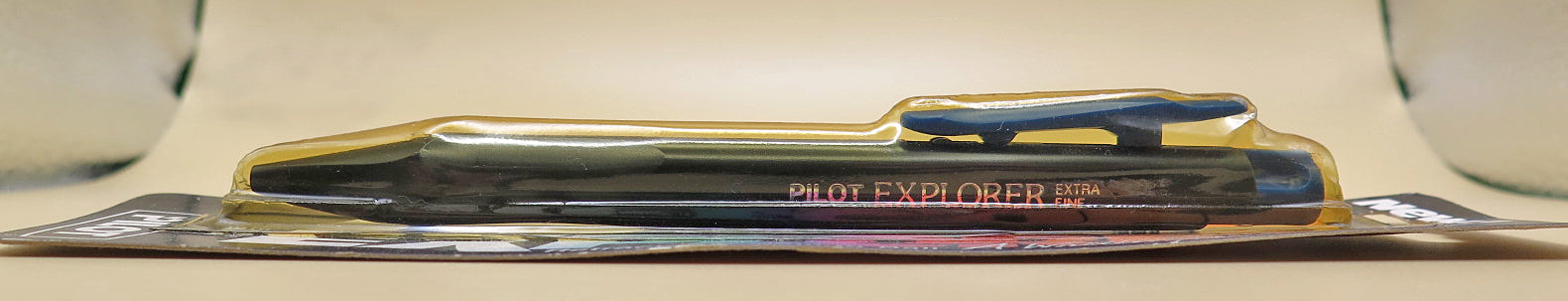 Pilot Explorer Retractable Rolling Ball