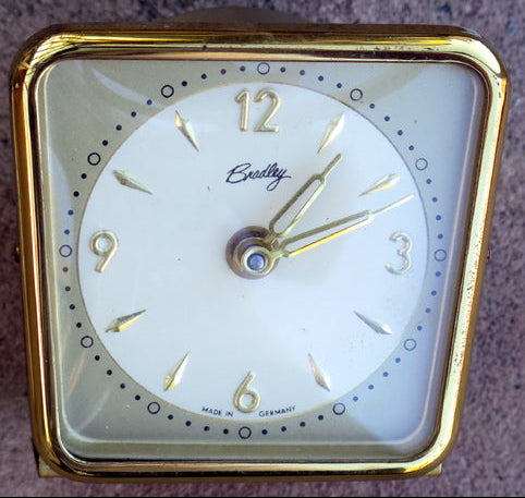 Bradley Clock for Fountain Pen Desk Base