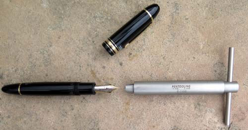 TOOL FOR REMOVING THE NIB / COLLAR FROM A MONTBLANC 149 (Tool D149S)