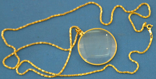 Pendant Necklace Magnifier w Chain